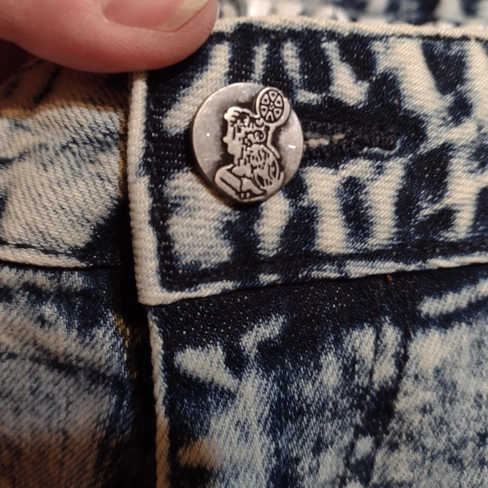 GRINDHOUSE Denim Shorts Mens 34 Acid Wash Distressed Trashed Grunge Street 13.5